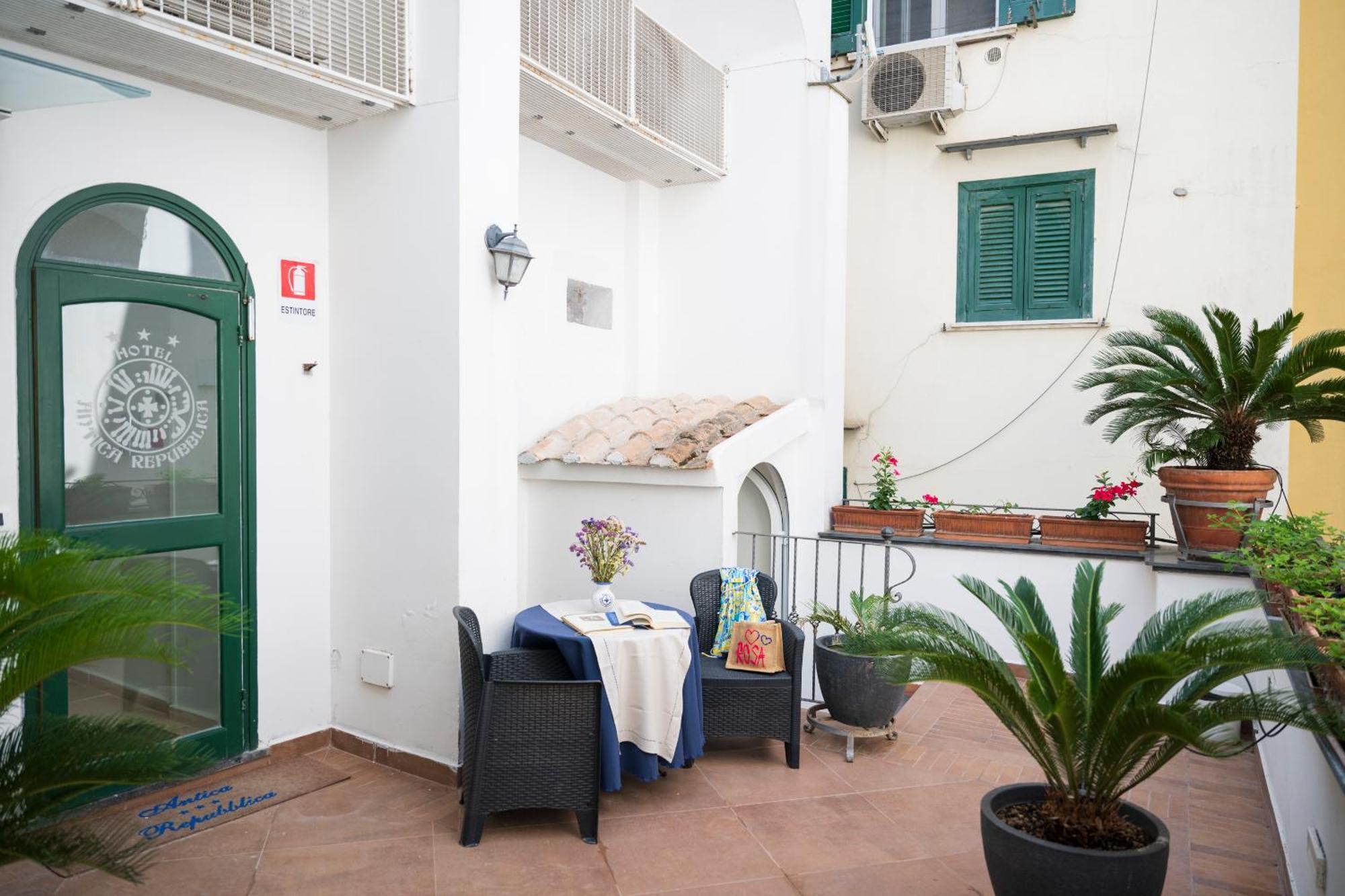 Hotel Antica Repubblica In Amalfi Center At 100Mt From The Sea Εξωτερικό φωτογραφία